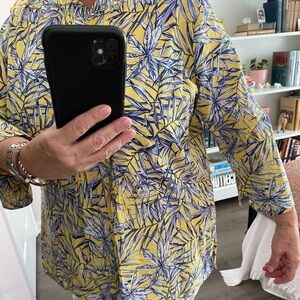 Land ‘n Sea blue , yellow, and white tunic top